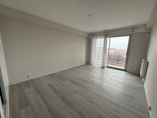 Location Appartement 2 pièces 61m² - Photo 1