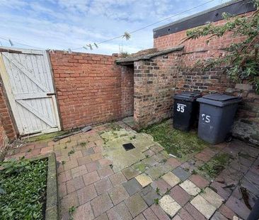Wheatland Lane, Wallasey, CH44 - Photo 6