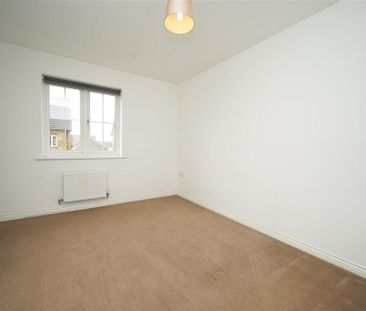 2 bedroom maisonette to rent - Photo 4