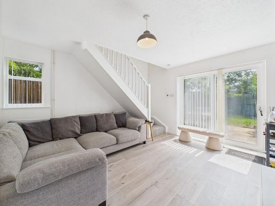 2 bedroom semi-detached house to rent - Photo 1