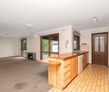 Charm & Space in Sought-After Marylands Estate - Photo 2