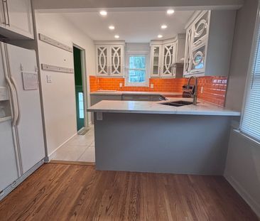 For Lease - 75 Vanbrugh Avenue Unit# Main, Toronto, Ontario - Photo 1