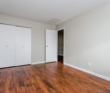 Crescentview Townhomes - Photo 6