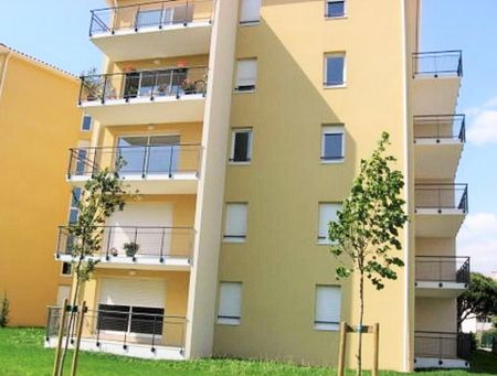 Appartement meublé T2 MIRAMAS, - Photo 2