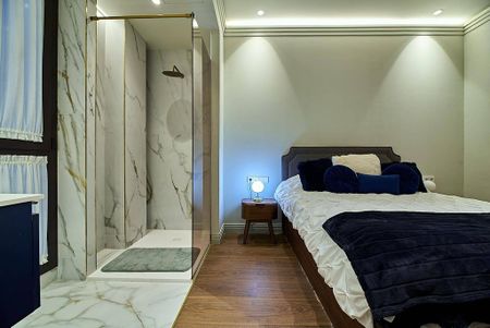 1 room luxury Flat for rent in Valencia - Photo 4