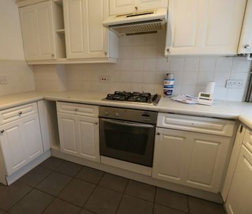 Semi-detached house to rent on - Photo 6