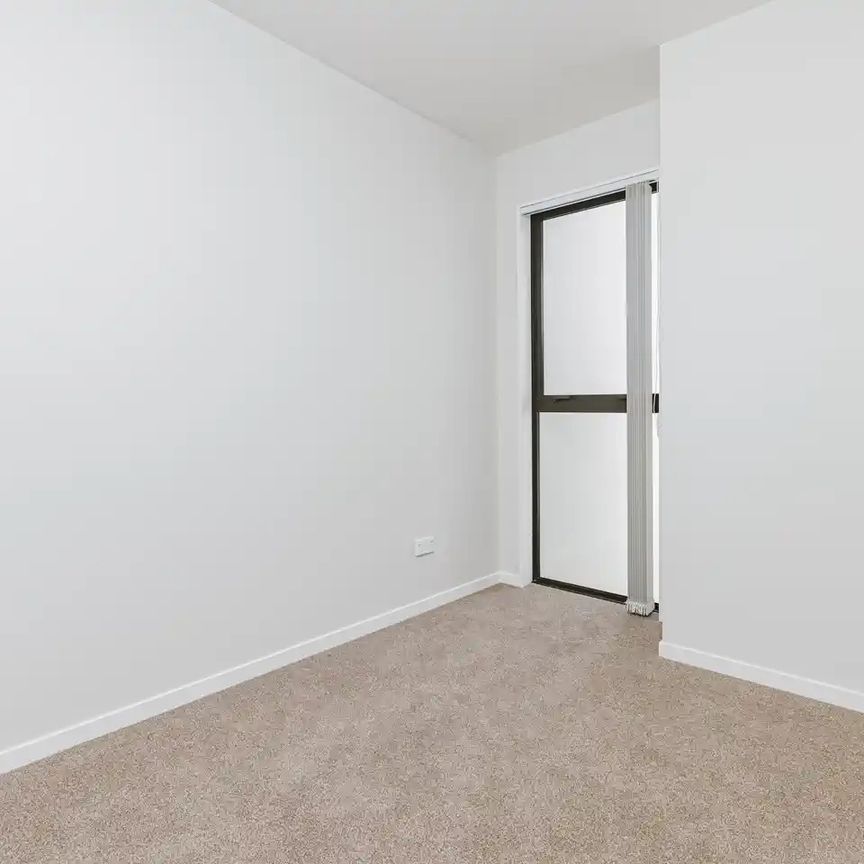 MANGERE BRIDGE, 4 BEDROOMS - Photo 1