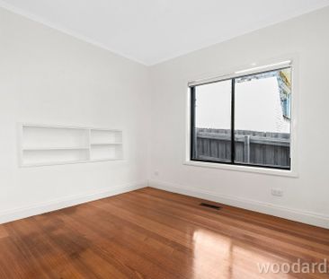 Family Home in Fantastic Location - Photo 6