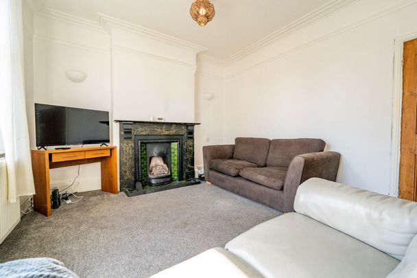 William Street - Photo 1