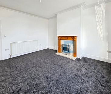 Leeds Road, Dewsbury, West Yorkshire, WF12 - Photo 2