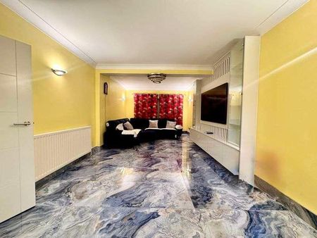 Hillingdon Hill, Uxbridge, UB10 - Photo 2