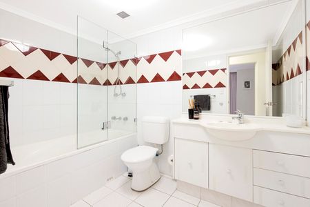 5/156-164 Chalmers Street, Surry Hills NSW 2010 - Apartment For Rent | Domain - Photo 2