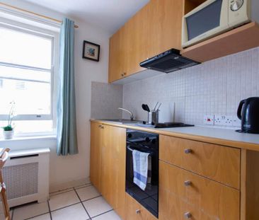 Flat 18 Penywern Road, Earls Court SW5 9SX - Photo 3