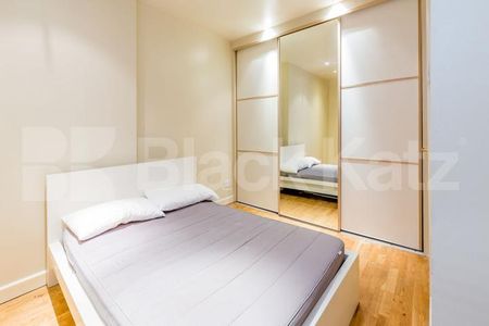 Centrally located one bedroom property minutes to Old Street Station - Photo 3
