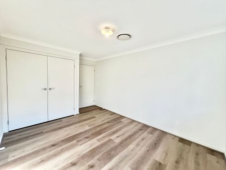 Spacious Family Home! - Photo 2