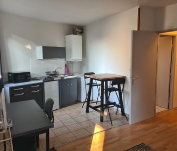 Location Appartement 1 pièce 22m² CHALON SUR SAONE 71100 - Photo 3