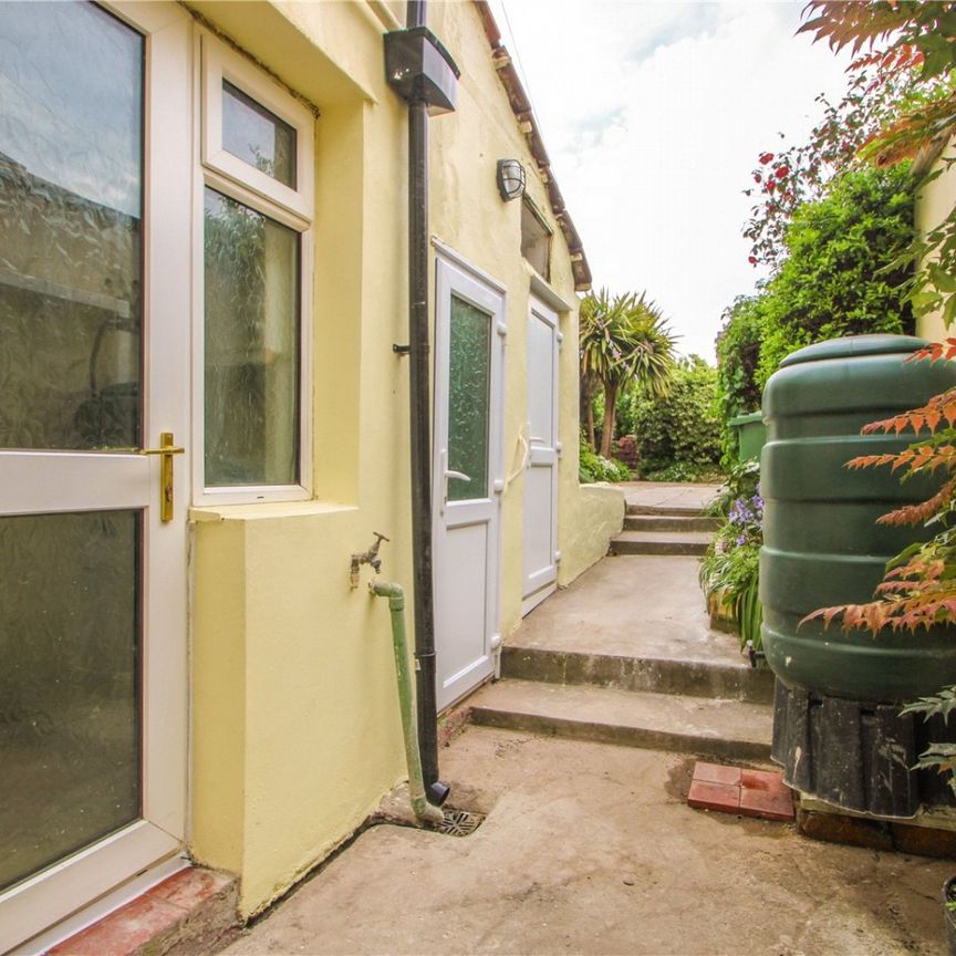 Churchill Road, - Photo 1