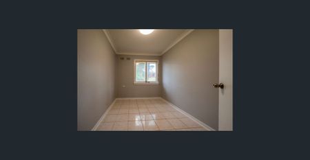 MODERN HOME WITH SEPERATE RETREAT! - Photo 2