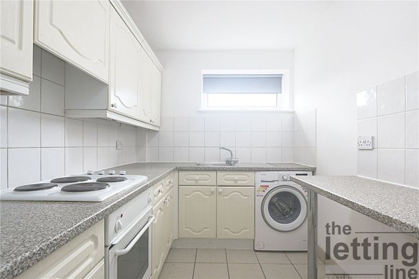 Baker Street, Enfield, Middlesex, EN1 3JT - Photo 1