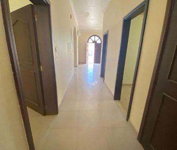 Stylish villa for rent in Sharjah – 4 bedrooms, ba - Photo 5