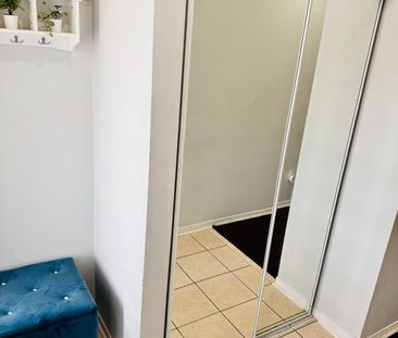 For Lease - 74 Pennyroyal Crescent Unit# Main, Brampton, Ontario - Photo 5