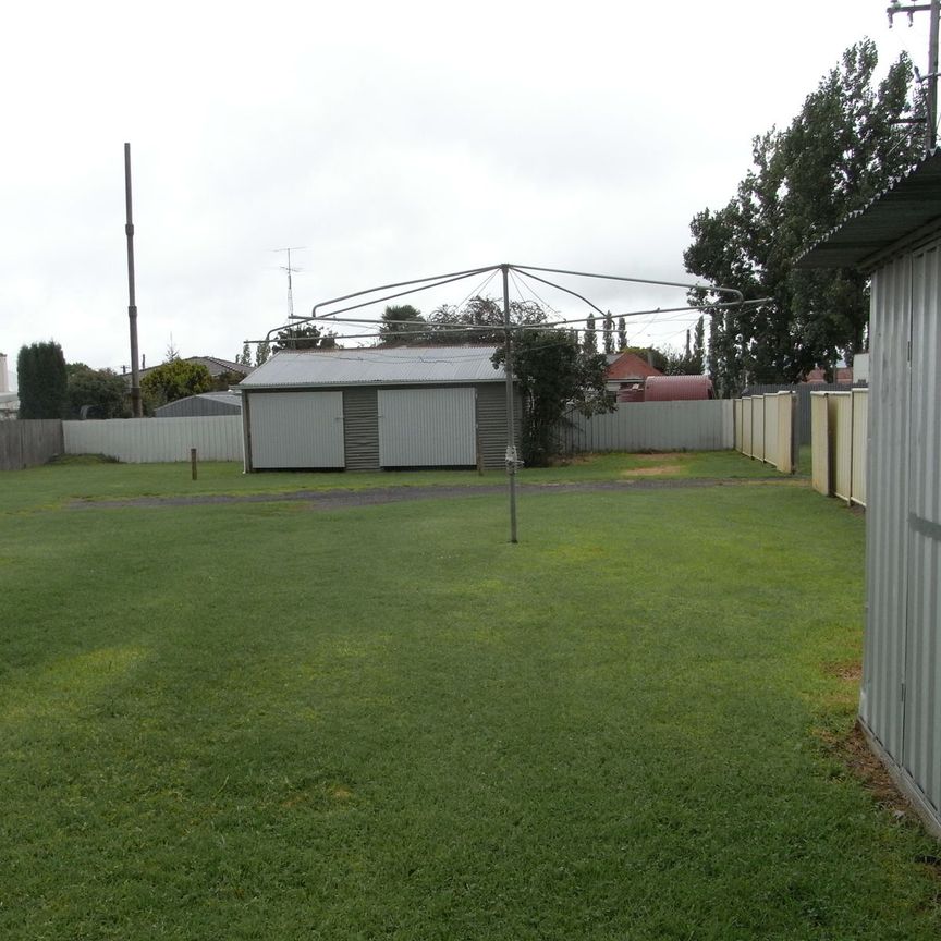 2/42 Walter Street, 2370, Glen Innes Nsw - Photo 2