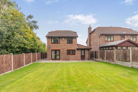 3 bedroom detached house to rent - Photo 4