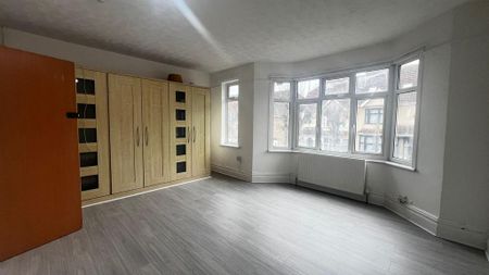 6 bedroom terraced house to rent - Photo 5