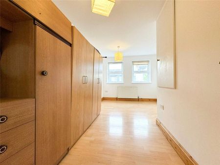 2 bedroom townhouse to rent - Photo 3