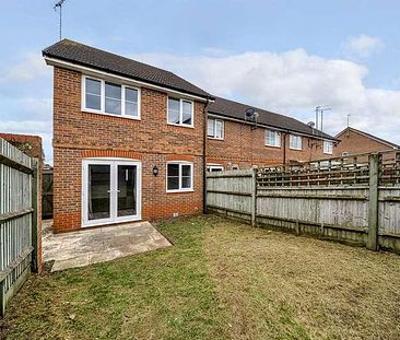 Yeoman Place, Woodley, Reading, RG5 - Photo 2