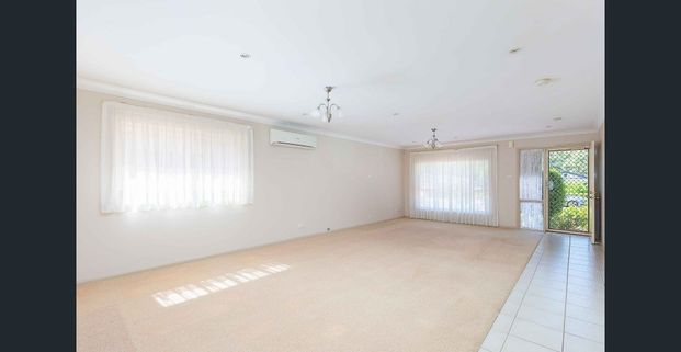 Convenient & Inviting Family Home - Photo 1