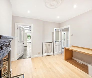 4 bedroom apartment to rent - Photo 3