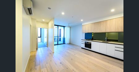 Modern and Stylish Blank Canvas Property in Vibrant West Village, West End - Your Dream Living Space Awaits! - Photo 5