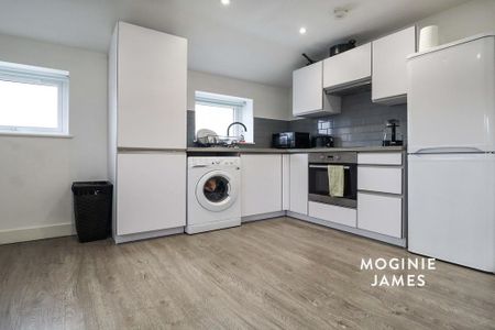 1 bedroom flat to rent - Photo 5