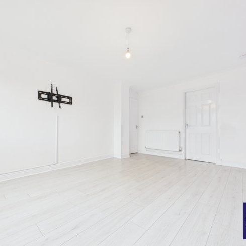Pembroke, East Kilbride, G74 - Photo 1