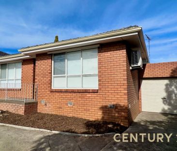 Modern 2-Bed Townhouse in Dandenong - Photo 4