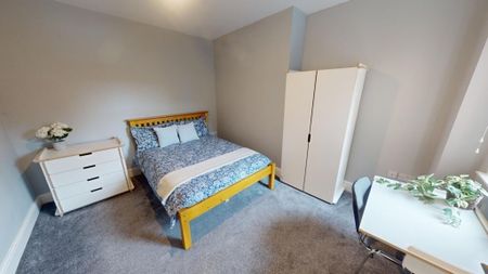 9 bedroom house to rent - Photo 3