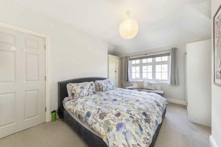 3 bedroom terraced house to rent - Photo 3