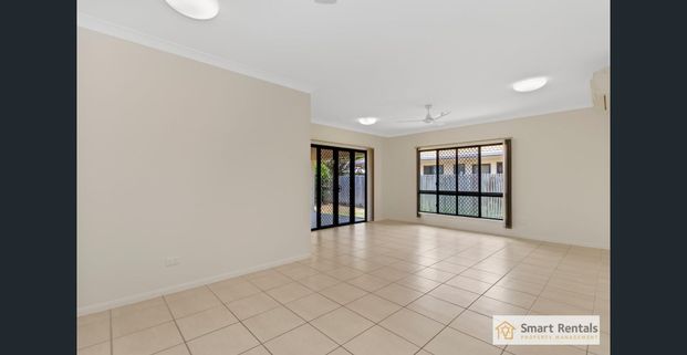 Spacious Family Home in Kirwan! - Photo 1