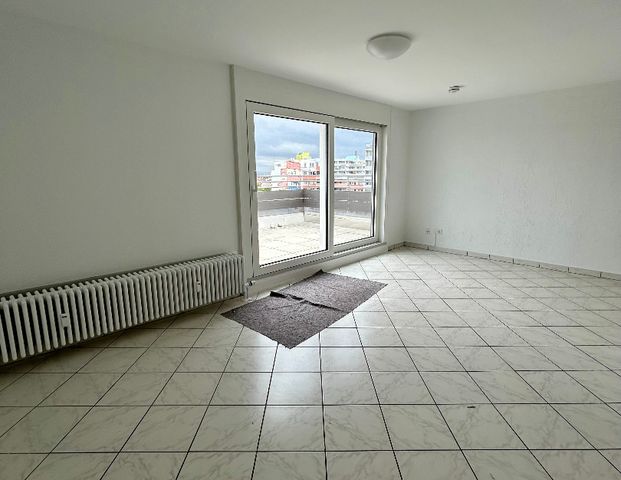 Wohnen über den Dächern Mannheims mit Einbauküche und großer Dachterrasse - Photo 1