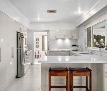 Location, Location, Location !!! - Photo 1