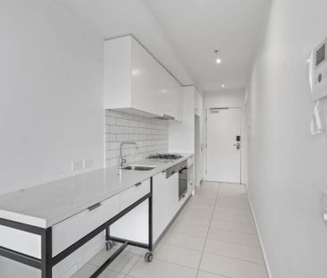 1-BED 1-BATH, UN-FURNISHED, NO SHORT-TERM OPERATORS - Photo 6