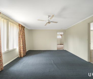 1 Napper Place, Charnwood ACT 2615 - House For Rent | Domain - Photo 2