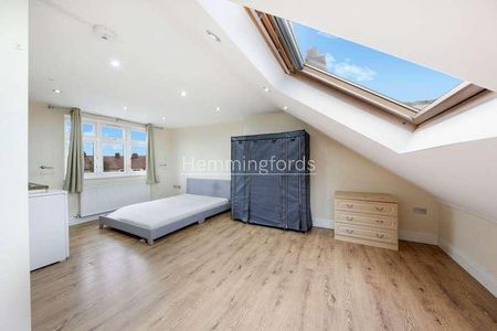 Brancaster Road, Ilford, IG2 - Photo 5