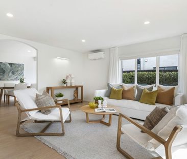 Luxury Living in the Heart of Devonport! - Photo 2