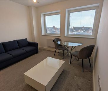 1 bedroom apartment to rent - Photo 2