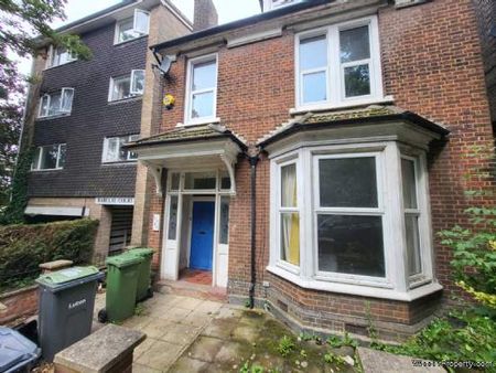 2 bedroom property to rent in Luton - Photo 4