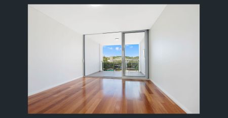 Beautiful split level apartment - Photo 2