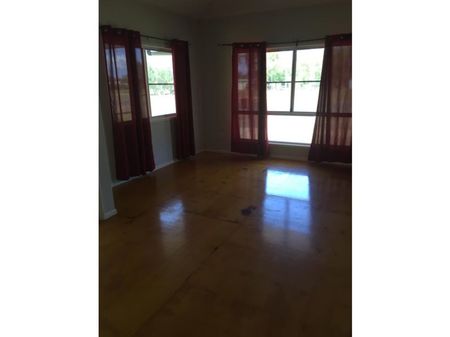 35 Mary Street, Nebo - Photo 3