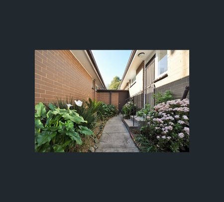 1/530 Neerim Road, Murrumbeena, Vic 3163 - Photo 4